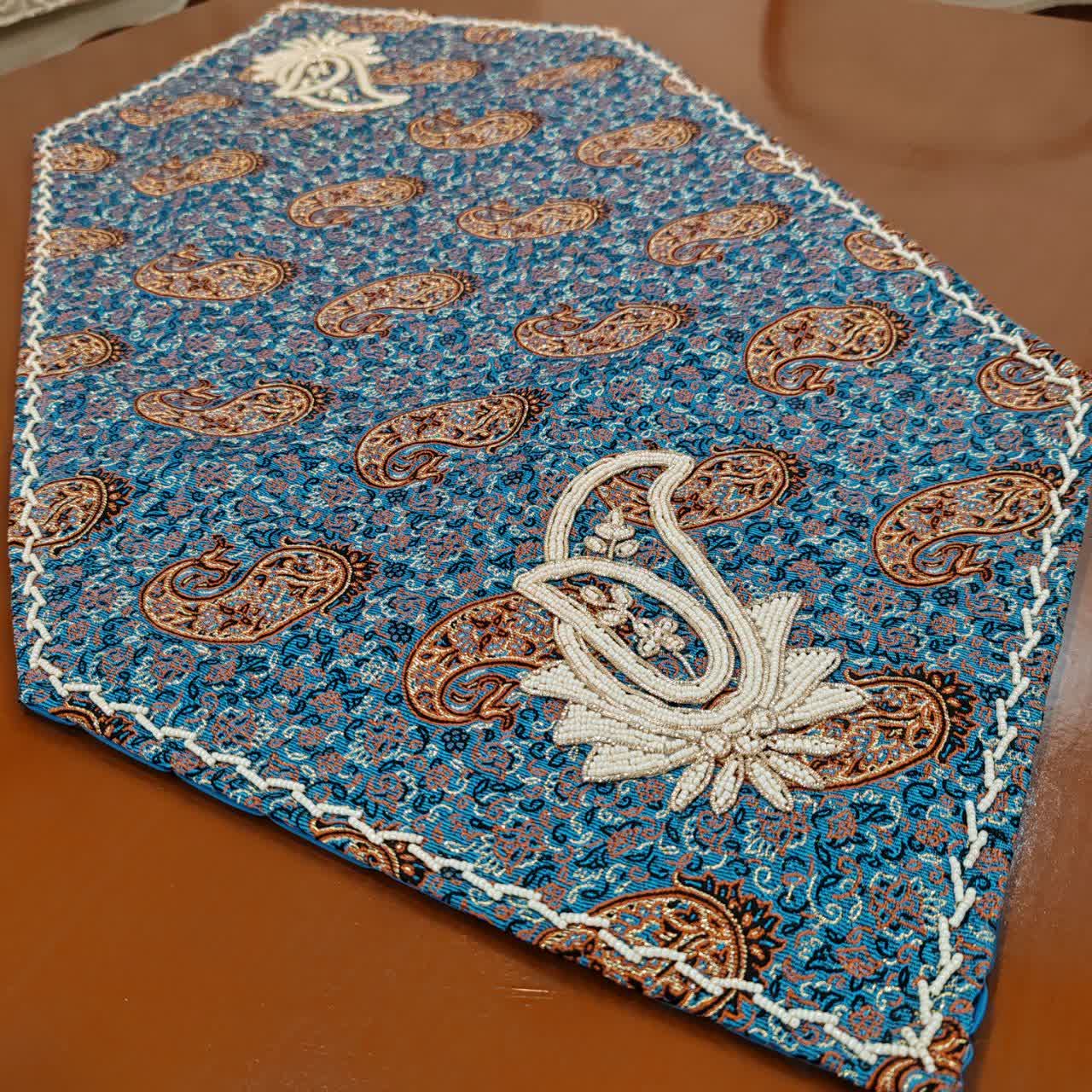 رومیزی مبل ترمه اصل یزد کار دست مروارید و سرمه دوزی سه تیکه