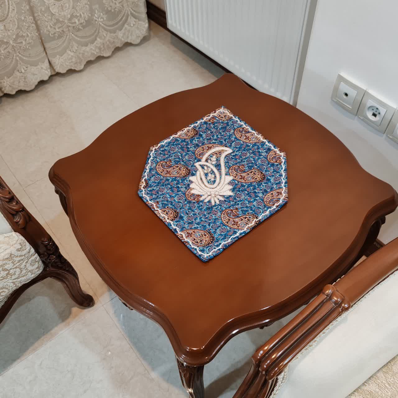 رومیزی مبل ترمه اصل یزد کار دست مروارید و سرمه دوزی سه تیکه