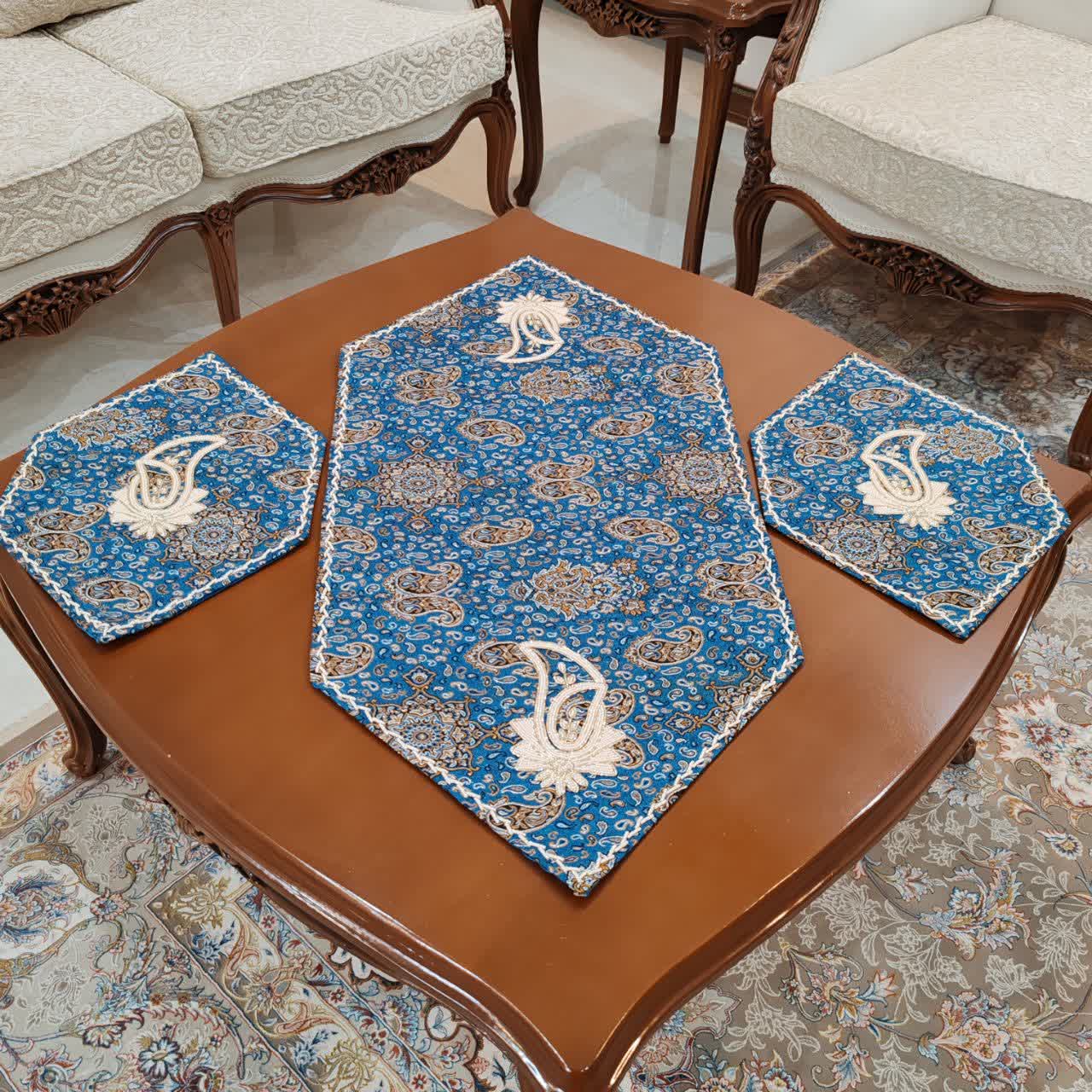 رومیزی مبل ترمه اصل یزد کار دست مروارید و سرمه دوزی سه تیکه