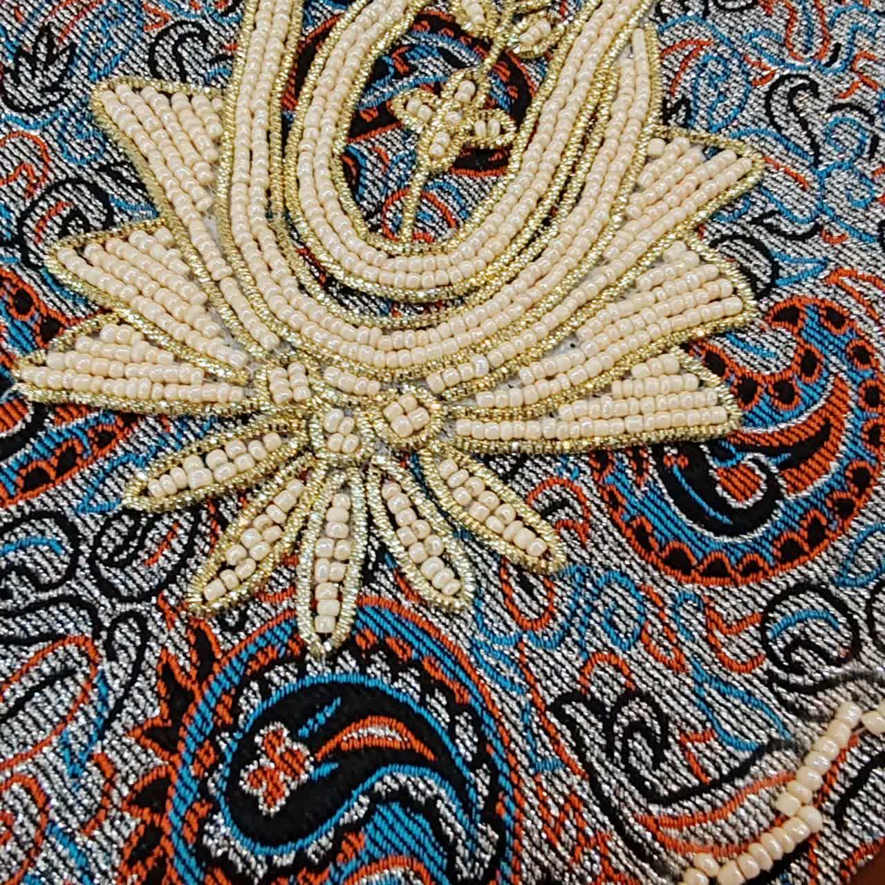 رومیزی مبل ترمه اصل یزد کار دست مروارید و سرمه دوزی سه تیکه