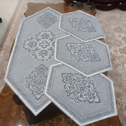 رومیزی چهار تکه مخمل شاین ابریشمی مدل پرواز