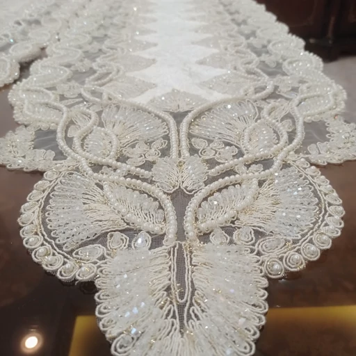 رانر غذاخوری کریستال دوزی مخمل دانتل ترک گندمی