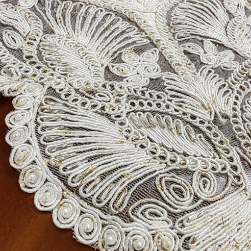 رومیزی مخمل دانتل ملیله دوزی طرح کاج سه تکه