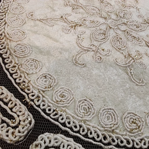 رانر جلو مبلی و میز غذاخوری چهار نفره مدل ورساچه انر