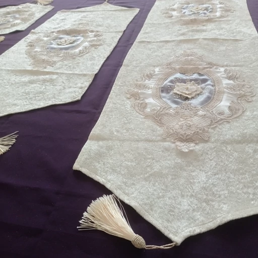 سرویس رومیزی مخمل دانتل جدید طرح گل برجسته 4 تکه