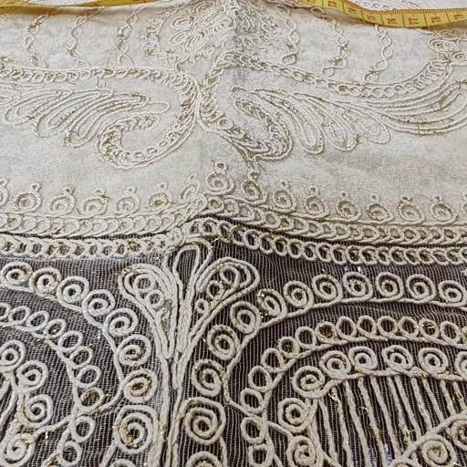 رانر غذاخوری مخمل دانتل 132 سانتی طرح آنتیک جدید