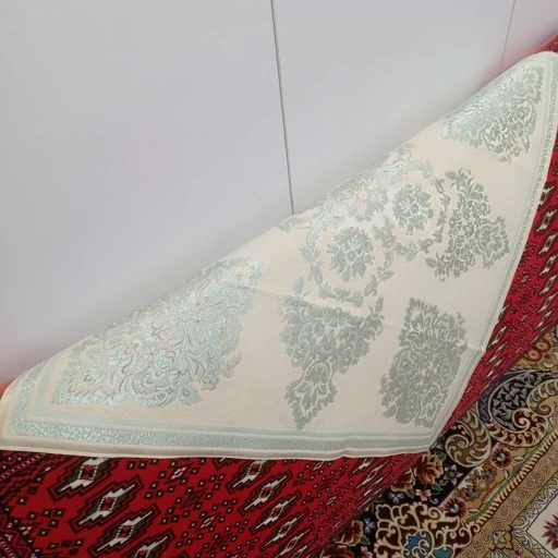 رومیزی مربع مخمل شاین دار جدید مدل پرواز 90 در 90