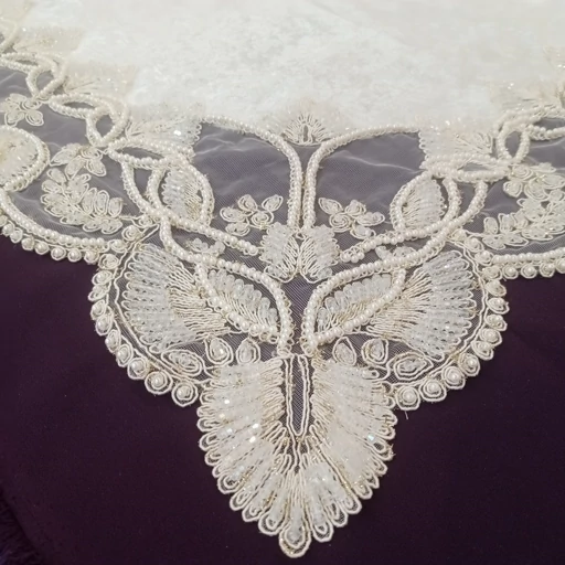 رومیزی مربع کریستال دوزی مخمل دانتل ترک گندمی