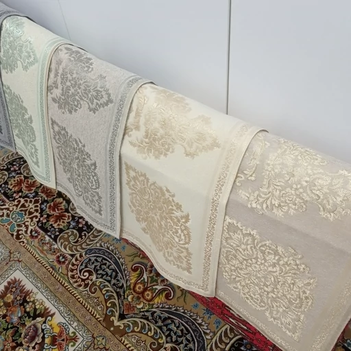 رومیزی مربع مخمل شاین دار جدید مدل پرواز 90 در 90