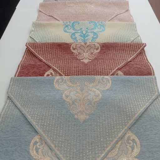 رومیزی مخمل ابریشم شاین دار 4 تکه طرح صحرا