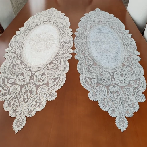 سرویس رومیزی پنج تکه دانتل مخمل طرح آنتیک