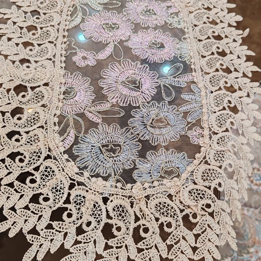 رومیزی بیضی سیم دوزی سه تکه گل طوسی صورتی