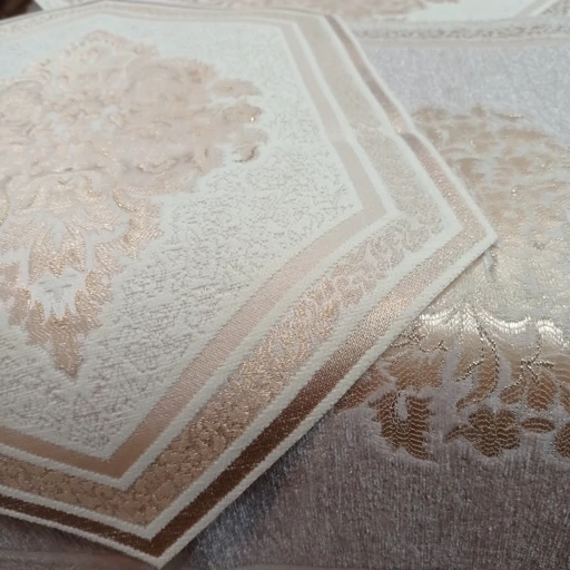 رومیزی چهار تکه مخمل شاین ابریشمی مدل پرواز