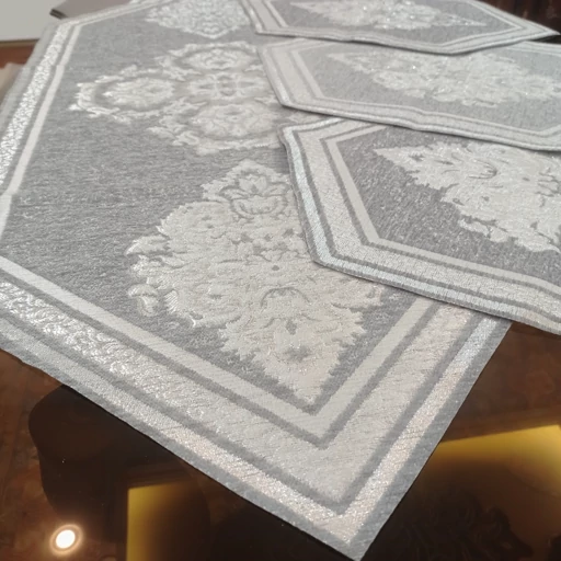 رومیزی چهار تکه مخمل شاین ابریشمی مدل پرواز