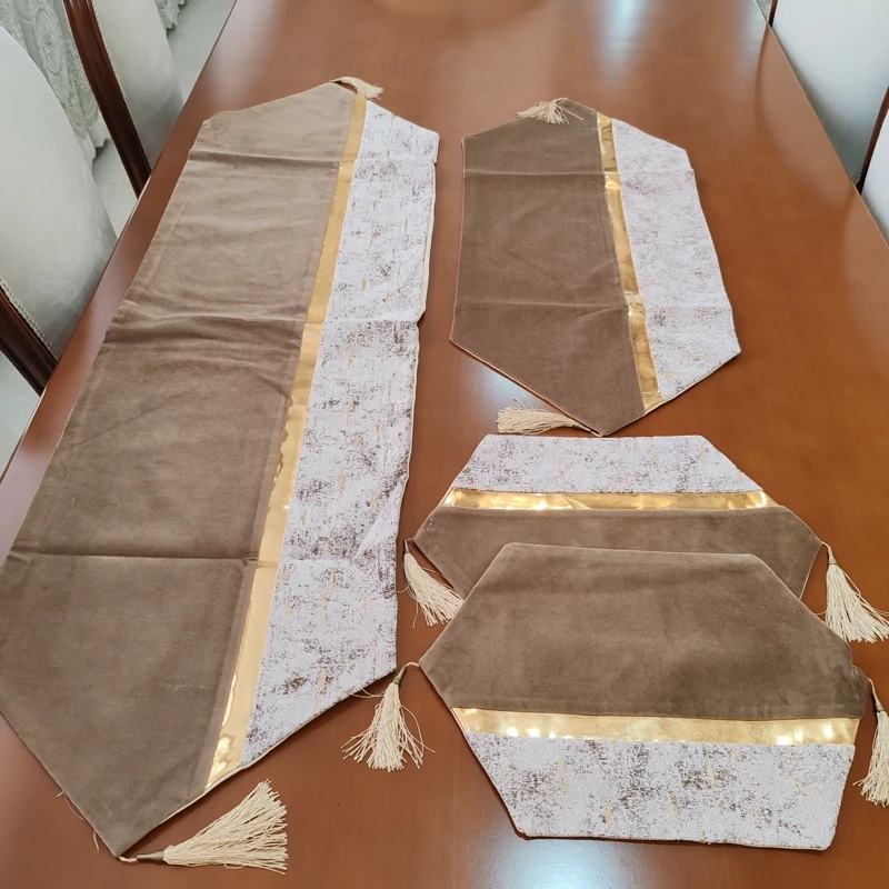 رومیزی مخمل پتینه ترکیبی 4 تکه با چرم طلایی