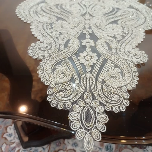 رانر غذاخوری دانتل مخمل شش نفره طرح لاله