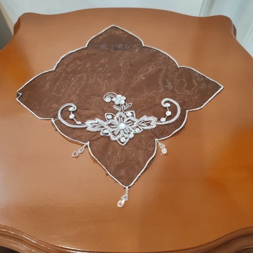 دستمال توویترینی مربع 30 سانتی حریر سنگ دوزی