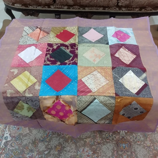 رومیزی مربع هندی مدل چهل تکه 1 در1