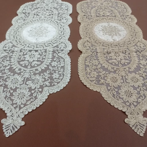 رومیزی بیضی دانتل مخمل سه تکه مدل ورساچه درجه یک