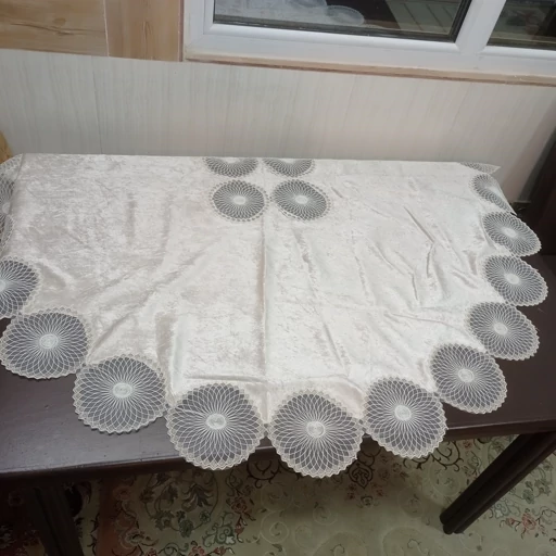 رومیزی گرد غذاخوری مخمل دانتل ترک قطر 150