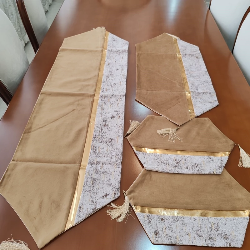رومیزی مخمل پتینه ترکیبی 4 تکه با چرم طلایی