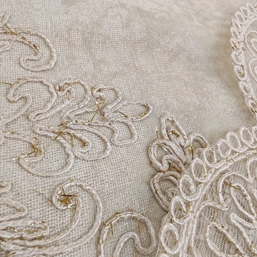 سجاده جانماز مخمل دانتل قیطون دوزی لمه دار طرح نگین