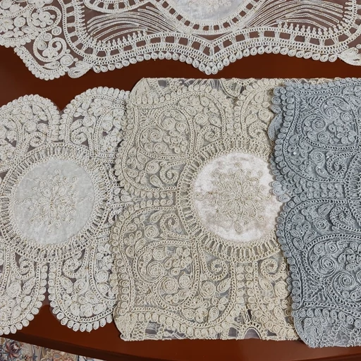 رومیزی مخمل دانتل بیضی مربع جدید طرح گوشواره