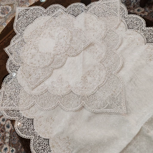 سجاده جانماز مخمل دانتل قیطون دوزی لمه دار طرح نگین