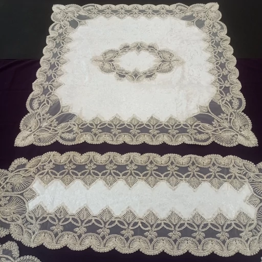 سرویس رومیزی مخمل دانتل ترک طرح گندمی 5 تکه مربع دار