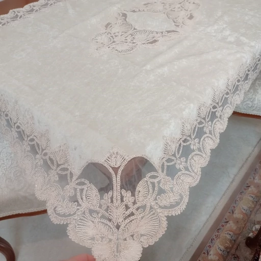 رومیزی غذاخوری 4 نفره مخمل دانتل ترک گندمی