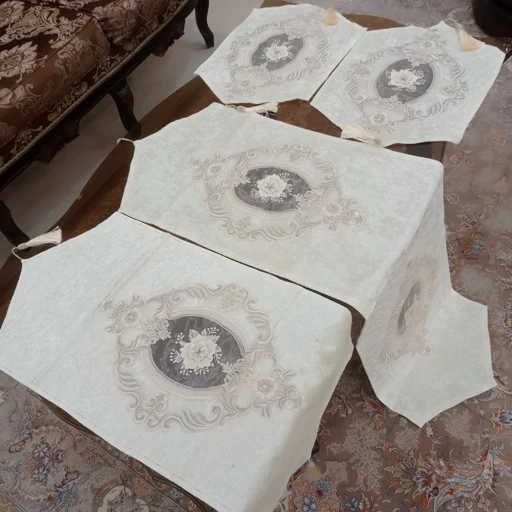 سرویس رومیزی مخمل دانتل جدید طرح گل برجسته 4 تکه