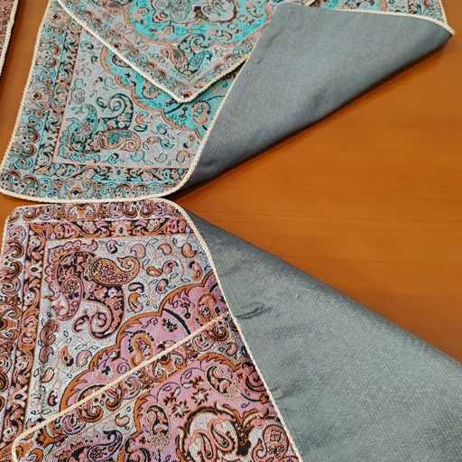 جانماز ترمه درجه یک آستر دار مغزی دوزی