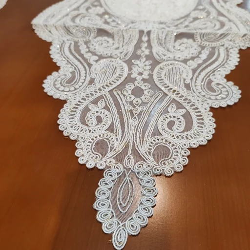 رومیزی چهار تکه مخمل دانتل طرح آنتیک جدید