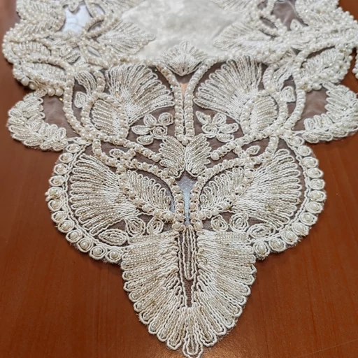 سرویس رومیزی پنج تکه ملیله دوزی مخمل دانتل گندمی