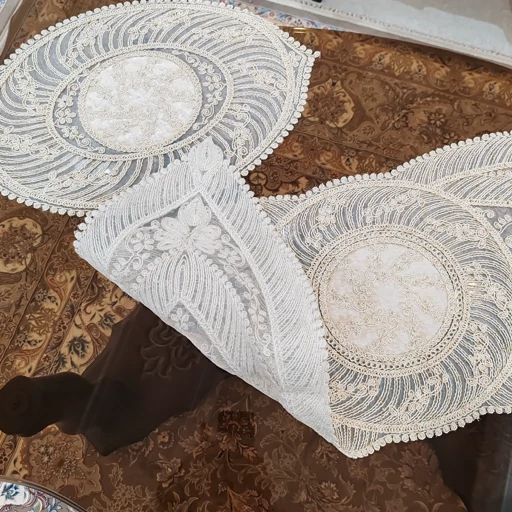 رومیزی دانتل مخمل سه تکه بیضی طرح آبشار