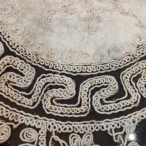 رانر جلو مبلی و میز غذاخوری چهار نفره مدل ورساچه انر