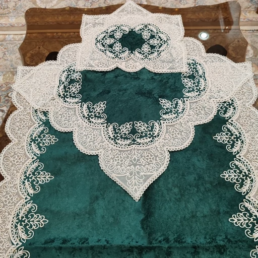 سجاده جانماز مخمل دانتل قیطون دوزی لمه دار طرح نگین