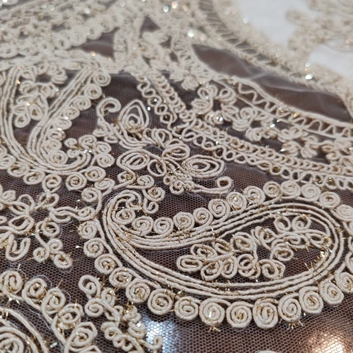 رومیزی گرد دانتل مخمل سه تکه طرح سوفیا