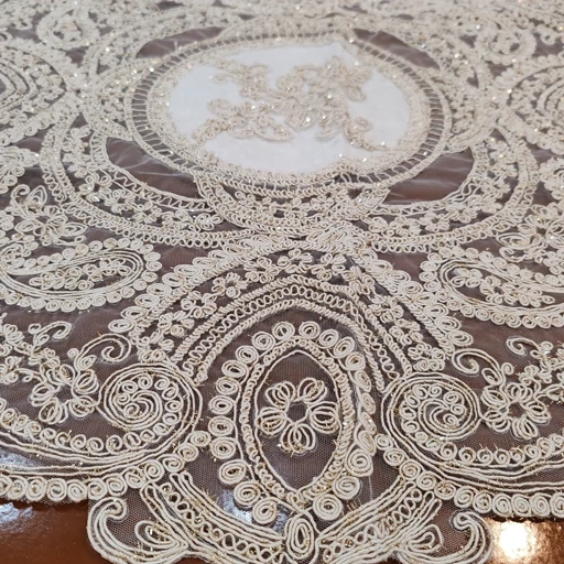 رومیزی گرد دانتل مخمل سه تکه طرح سوفیا