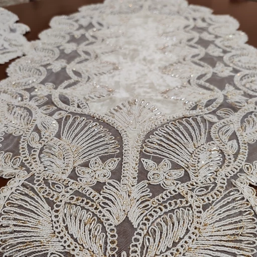 رومیزی مخمل دانتل ملیله دوزی طرح کاج سه تکه