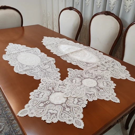 رومیزی چهار تکه مخمل دانتل طرح آنتیک جدید