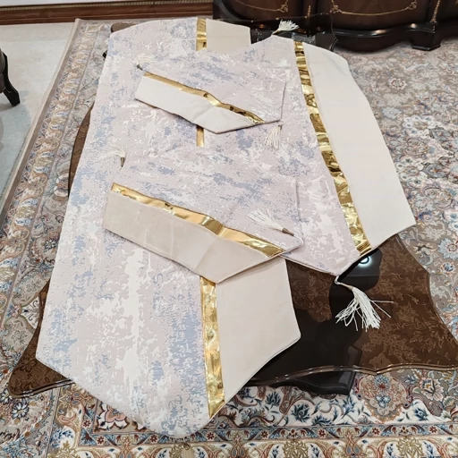 رومیزی مخمل پتینه ترکیبی 4 تکه با چرم طلایی