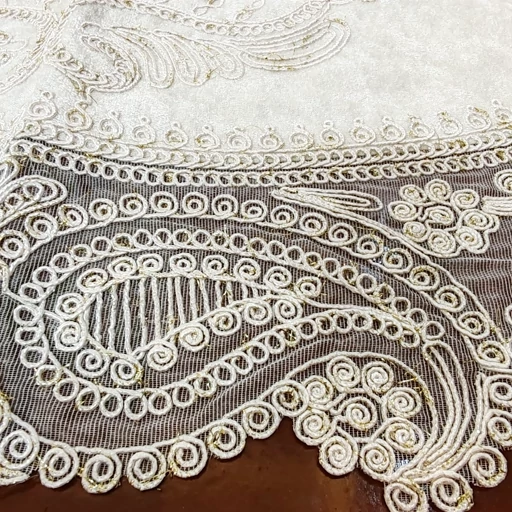 رانر غذاخوری مخمل دانتل 132 سانتی طرح آنتیک جدید