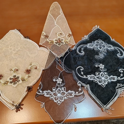 دستمال توویترینی مربع 30 سانتی حریر سنگ دوزی