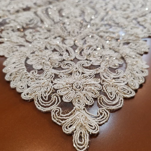 رومیزی مربع دانتل مخمل ترک اصل سه تکه کد11