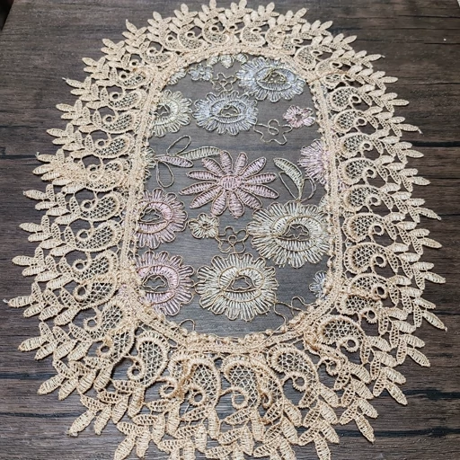 رومیزی عسلی مربع گیپوری سایز 40 سانتی