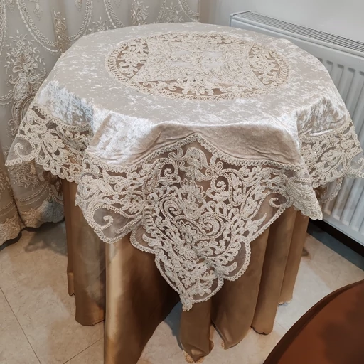 رومیزی مربع بزرگ مخمل دانتل ترک طرح آنتیک 110