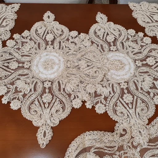 ست رومیزی پنج تکه مخمل دانتل ترک طرح النا