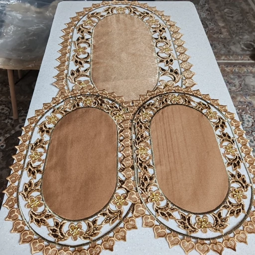 رومیزی بیضی سه تکه ساتن ملیله دوزی مدل قلب