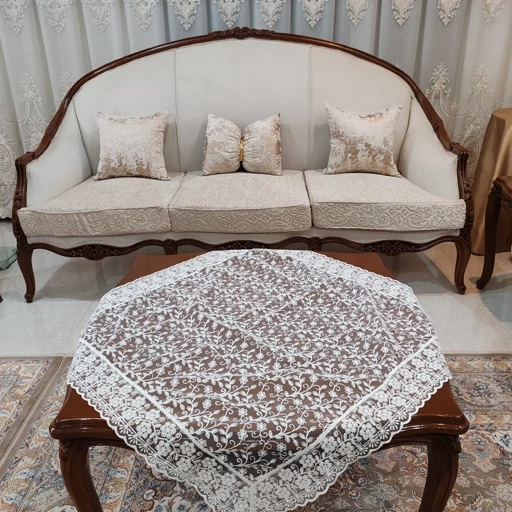 رومیزی مربع حریر گیپور حاشیه دار سایز 90